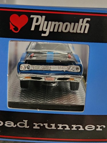 M2 MACHINES 69 Plymouth Road Runner HEMI R80 1/64 - Picture 10 of 16