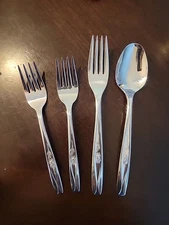 4 Pc Set International Silver ROSEBUD Rogers Cutlery Salad & Dinner Fork & Spoon