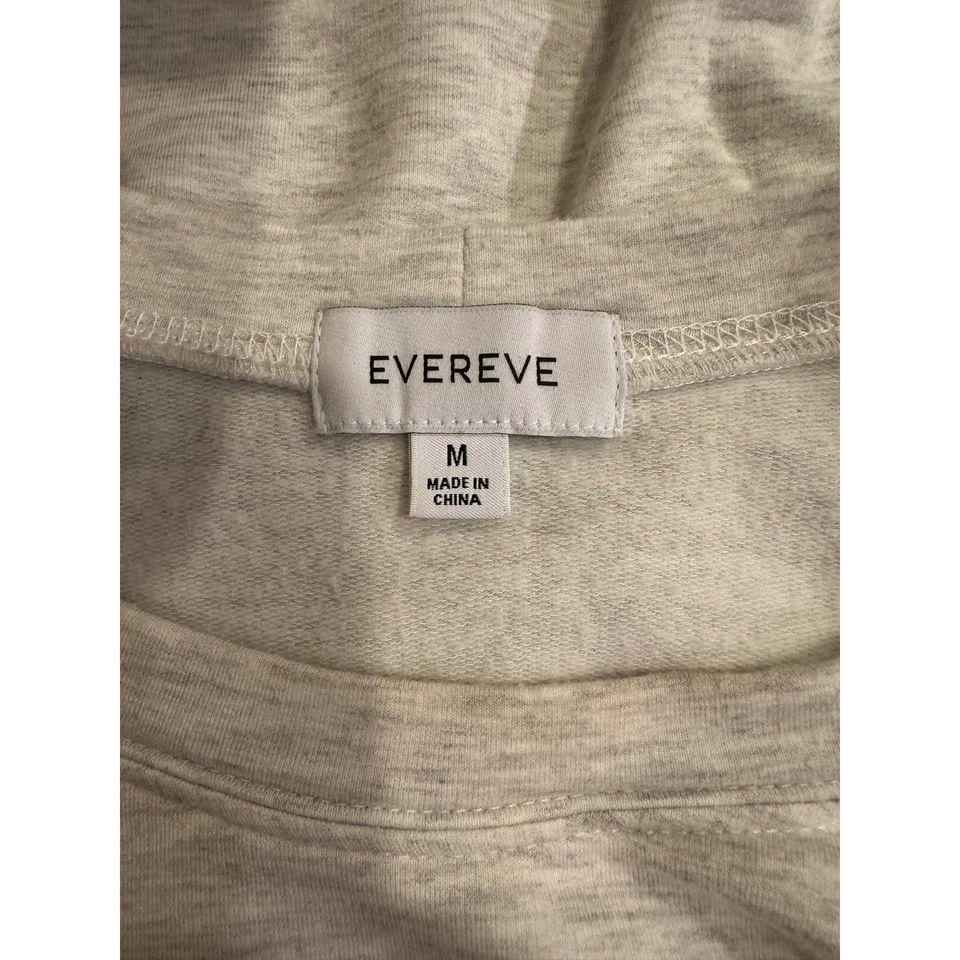 Sudadera para mujer Evereve gris atlética a rayas manga abullonada talla mediana Foto 2 de 4