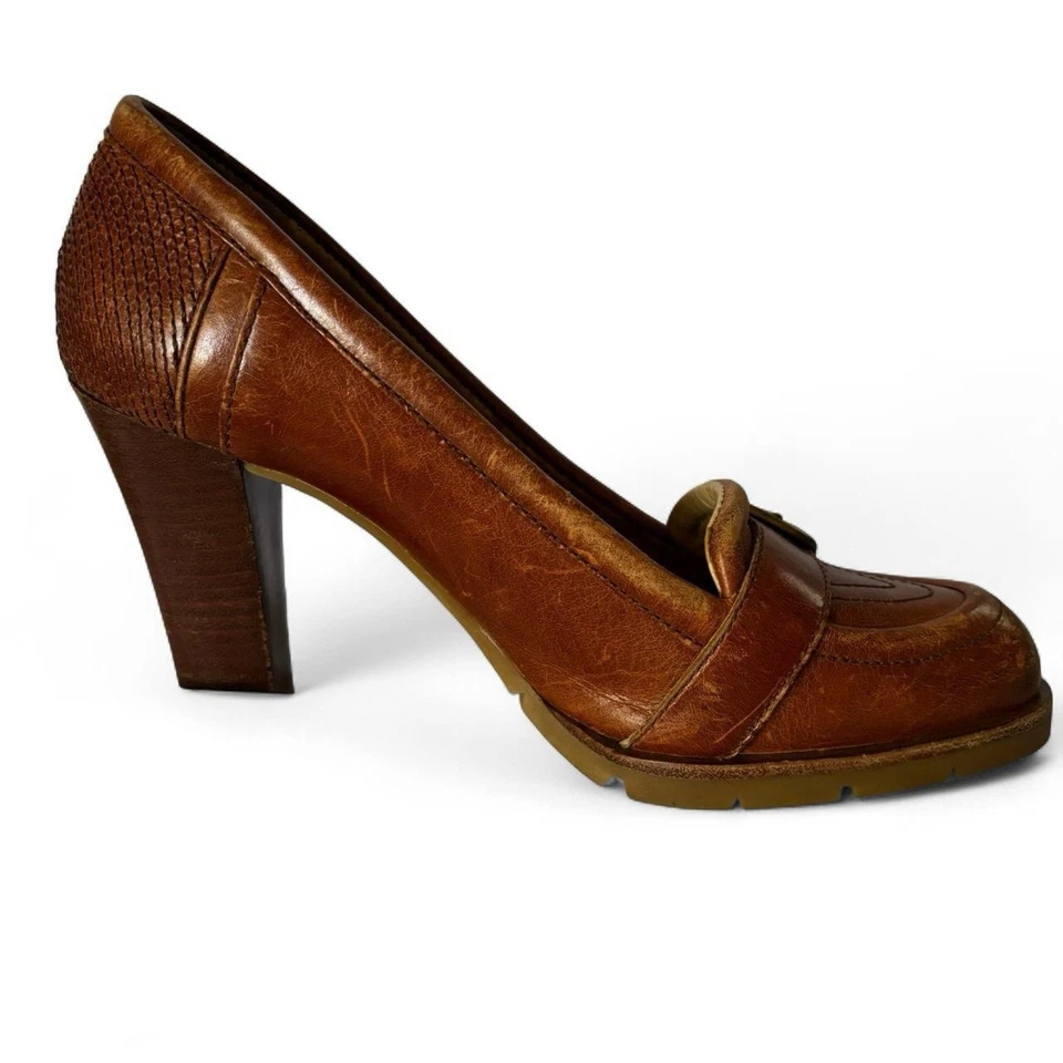 Tacones vintage Michael Kors de cuero con hebilla marrón talla 7 1/2 Foto 4 de 4