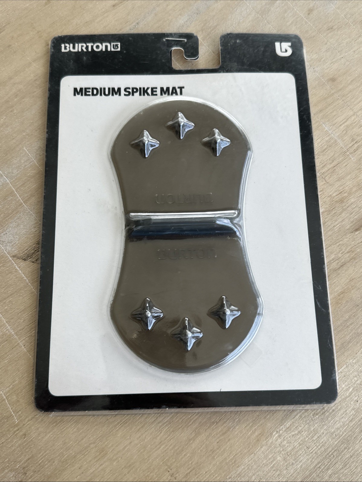 BURTON Medium Spike Mat Snowboard Stomp Pad Translucent Black