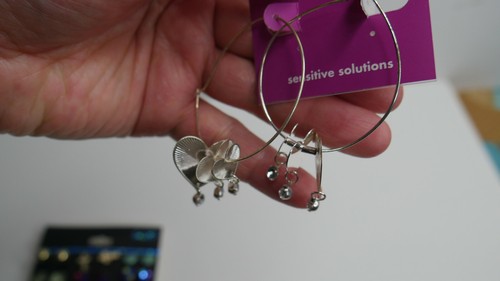 Sensitive Earrings 2 Pairs - Picture 2 of 3