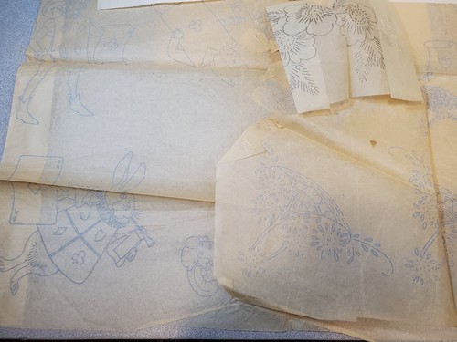Lot of Antique Needlepoint Patterns on Paper, Transfer Types, Some Hand Drawn - Picture 5 of 23