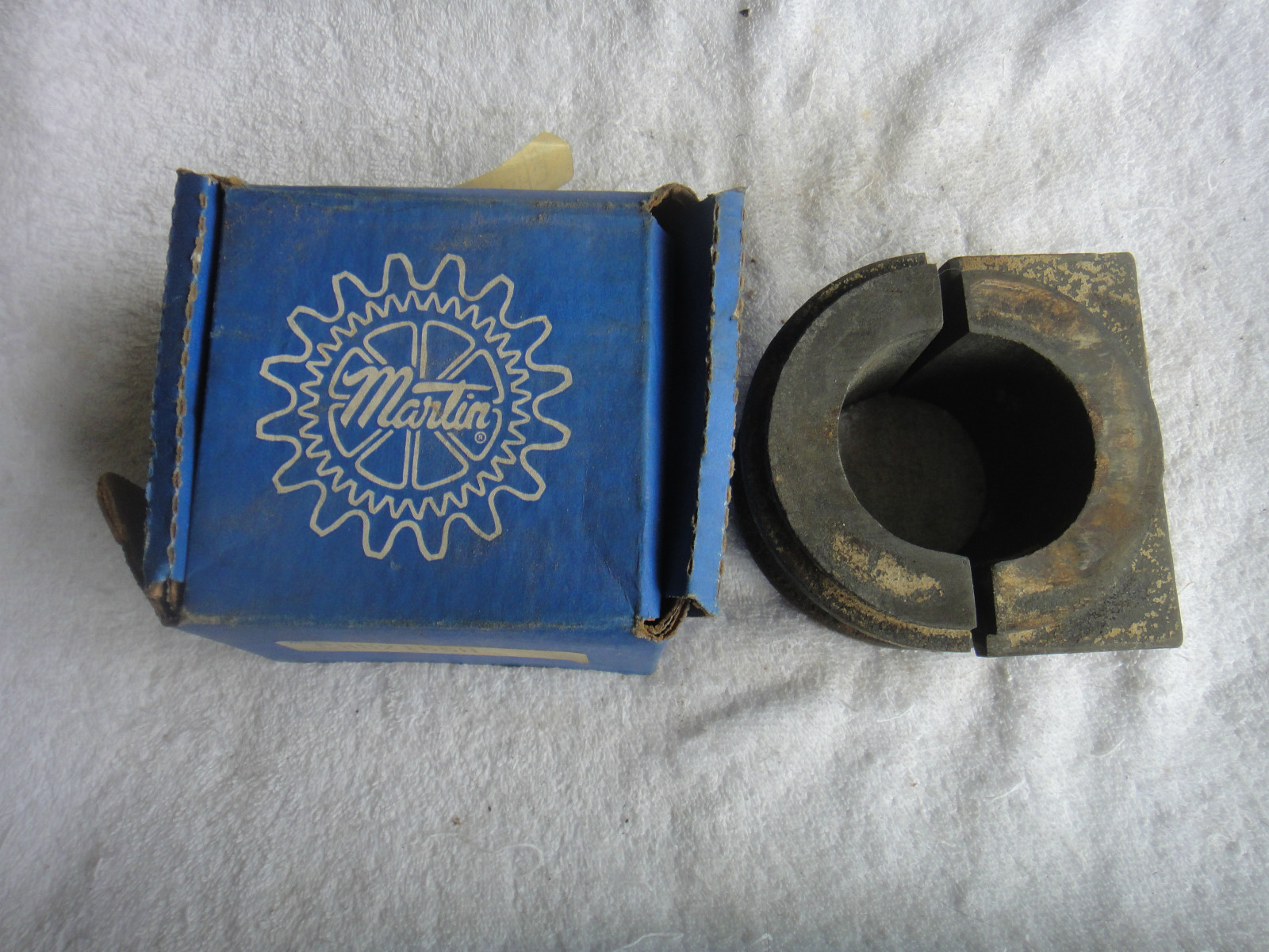 NIB MARTIN Hanger Bearing CHB2165H eBay