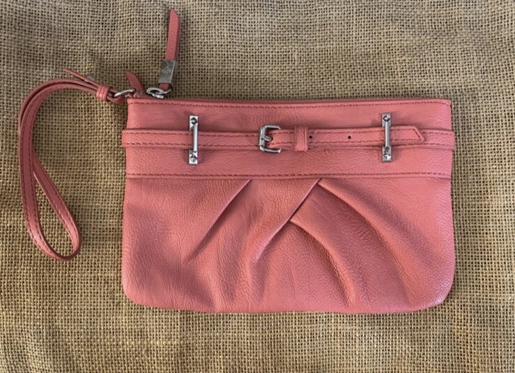 Vera wang store wristlet
