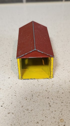 Lesney Matchbox Garage Accessory Pack No 3 (No Doors) - Picture 2 of 6