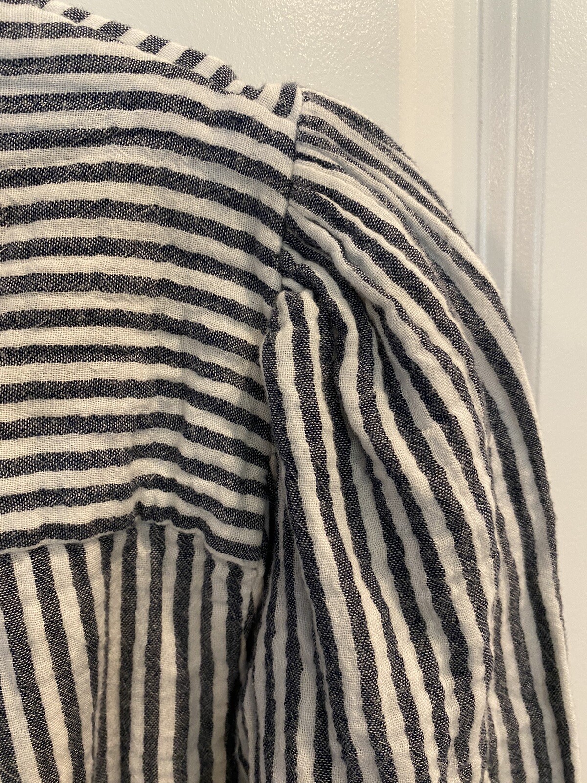 Universal Thread women’s M/L buttonfront longslee… - image 11