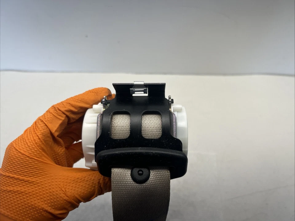 Retrator de cinto de segurança traseiro esquerdo fabricante de equipamento original 2011 2012 2013 2014 15 2016 BMW 550I 34048282A - Imagem 3 de 4