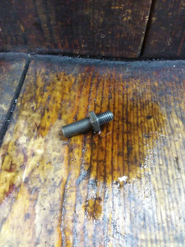 Honda CB600f 599 Hornet 2002-2004 OEM eje de cambio pasador de resorte de retorno Foto 2 de 3