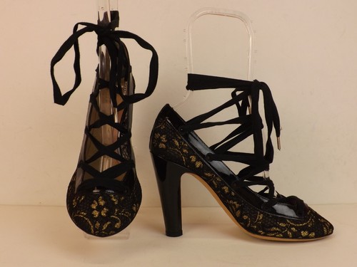 NUEVAS BOMBAS CLÁSICAS MARC JACOBS MALLA NEGRA PATENTE CUERO ESTAMPADO DORADO 38 ITALIA - Imagen 3 de 12