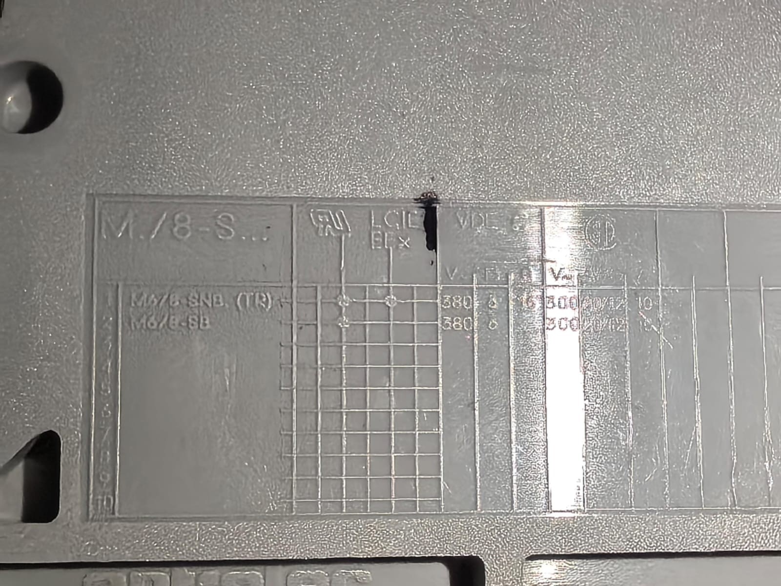 Entrelec M/8-S ENTRELEC M/8-S DIN-RAIL DISCONNECTION TERMINAL BLOCK W/ RESISTOR 8