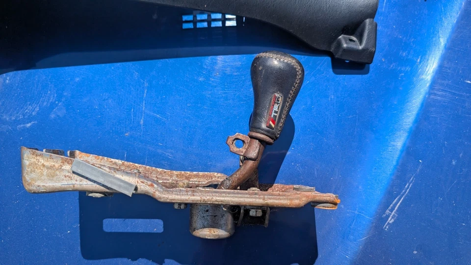 Mk2 Toyota MR2 TRD caja de cambios de tiro corto + brazo + perilla de cuero negro SW20 93 + Foto 4 de 4