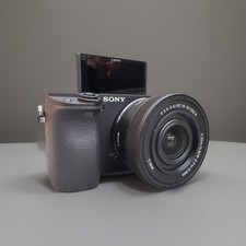 Sony Alpha a6400 24.2MP Mirrorless Camera - MINT & BOXED w/ 16-50mm OSS II Lens