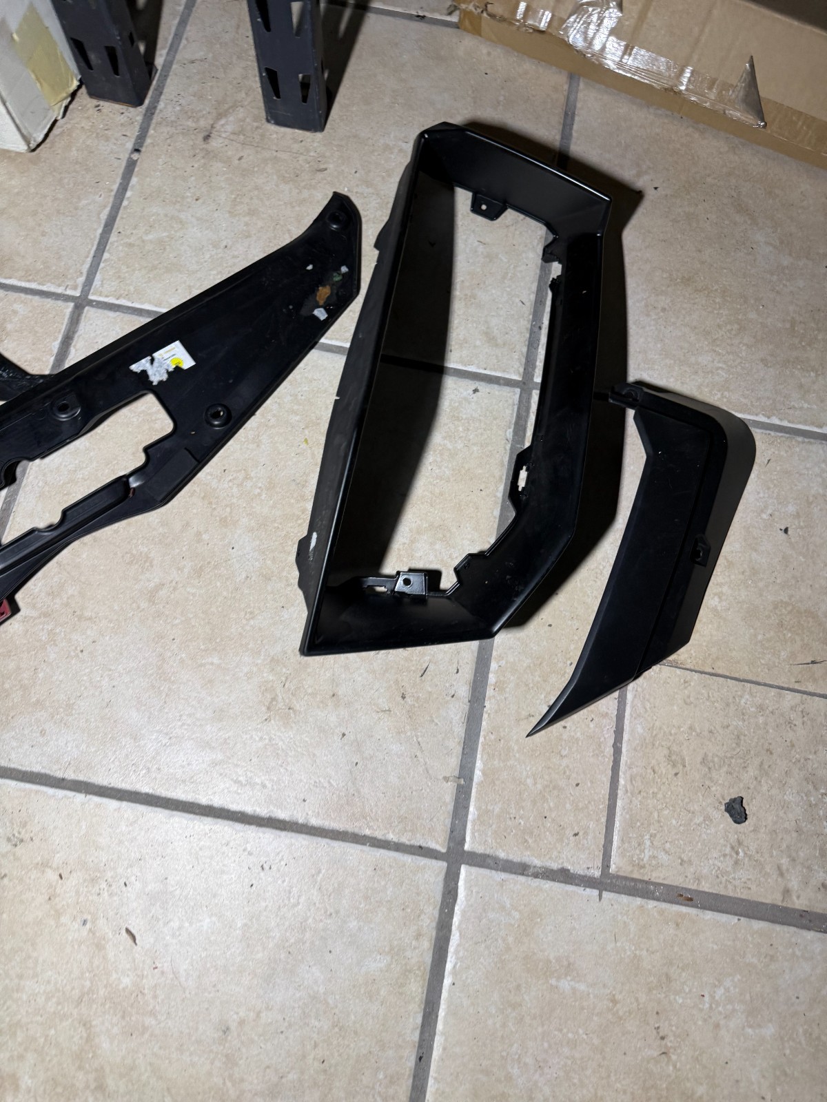 Lamborghini Aventador Duct bracket P/N 863587