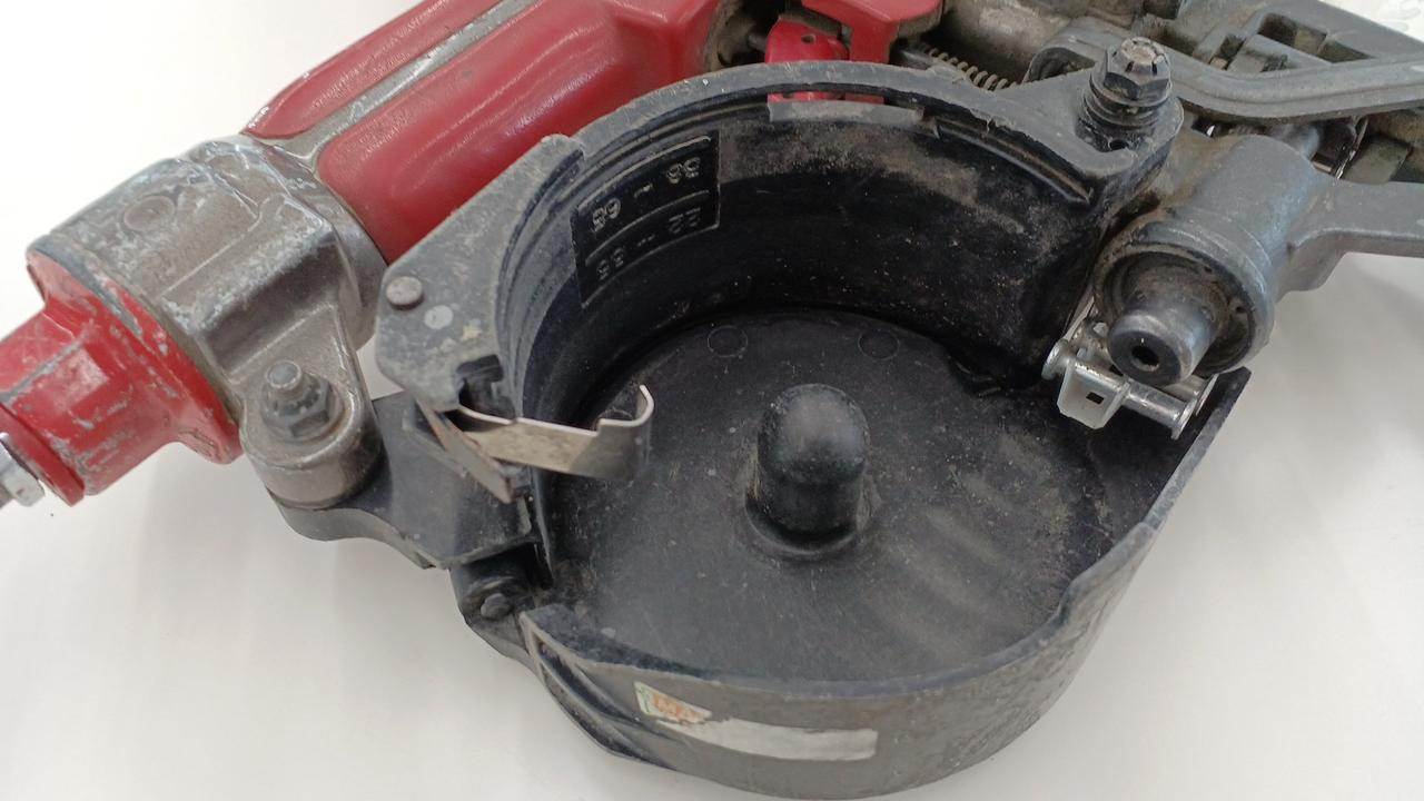 Max HN-120 High Pressure Concrete Pin Nailer SuperNailer Used w/ Box Tested