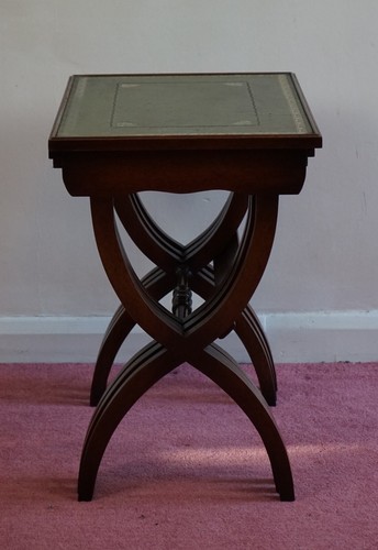 Antique George lll Mahogany Nest Of Three Table - Picture 3 of 12