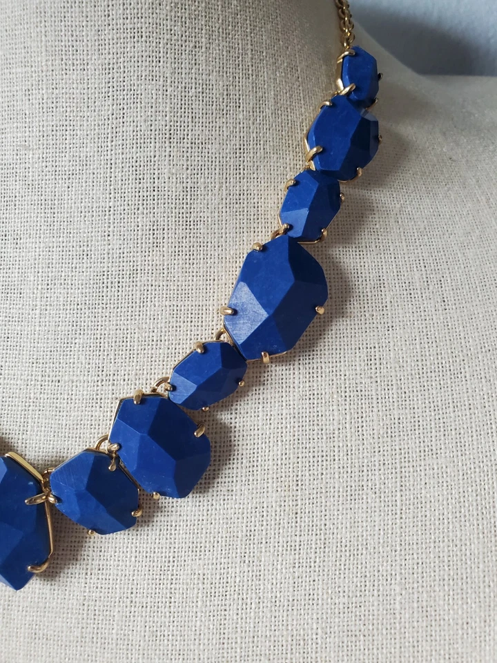 Collar llamativo Kate Spade cantera lapislázuli Foto 3 de 4