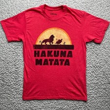 Disney Lion King Shirt Men  s Medium Red Short Sleeve Crew Neck Hakuna Matata