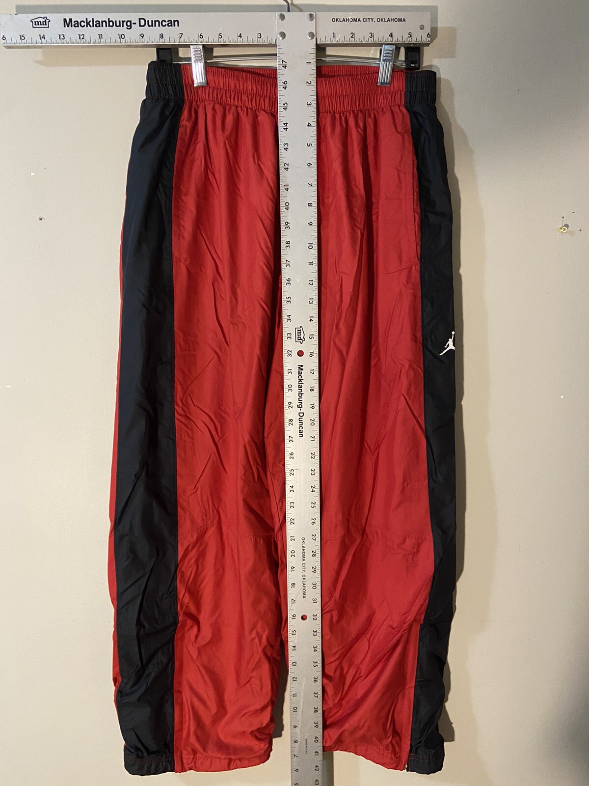 RARE⚡️Air Jordan CHICAGO BULLS THROWBACK Track Pants… Gem