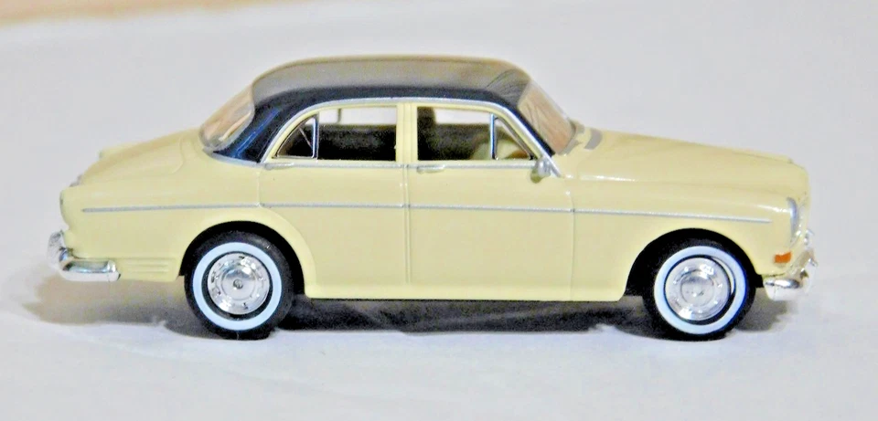 Brekina  292324 1/87 Volvo Amazon - Image 4 of 4