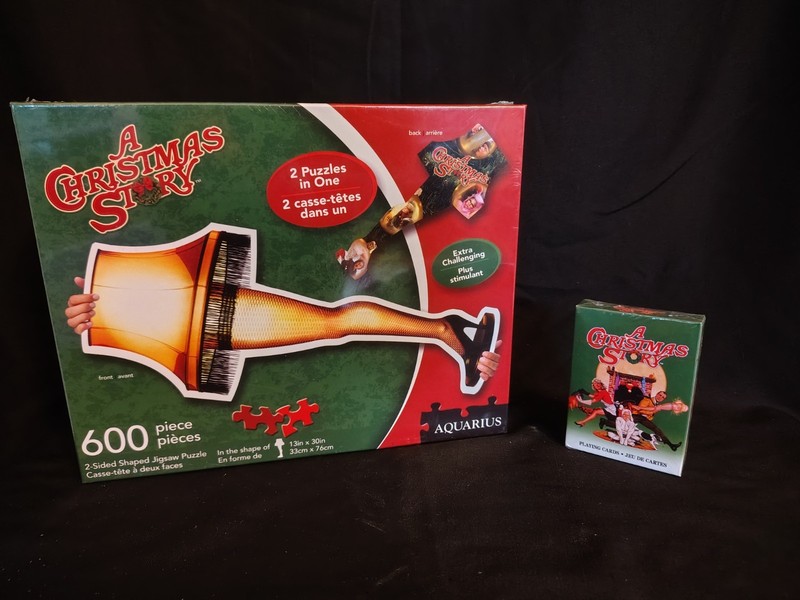 Christmas Story 600 Pcs 2-sided Diecut  Leg Lamp Puzzle & deck of playing cards