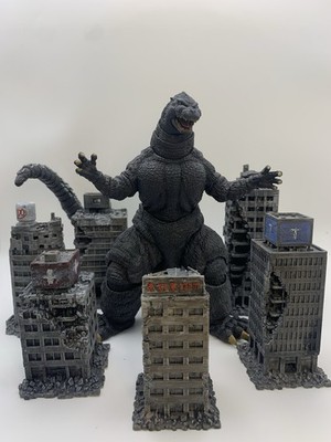 6-teiliges Destroyed Japanese City Set | Godzilla Kaiju Diorama | HIYA & SHMA Display