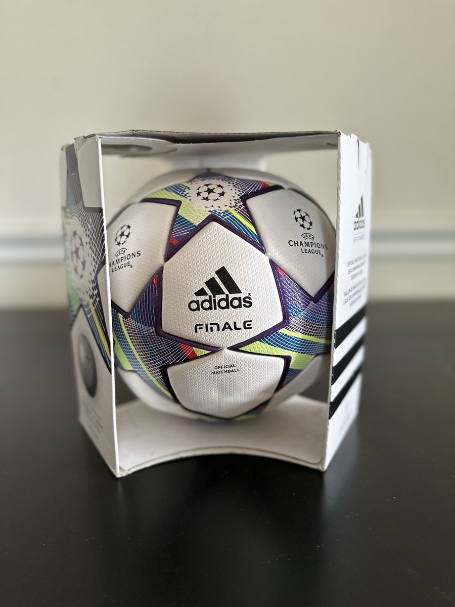 2011-2012 Adidas UEFA Champions League Finale Official Match Ball