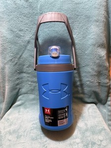 NEW Under Armour Thermos Foam Insulated 64 oz Water Jug “Blue Jet”Fence Hook
