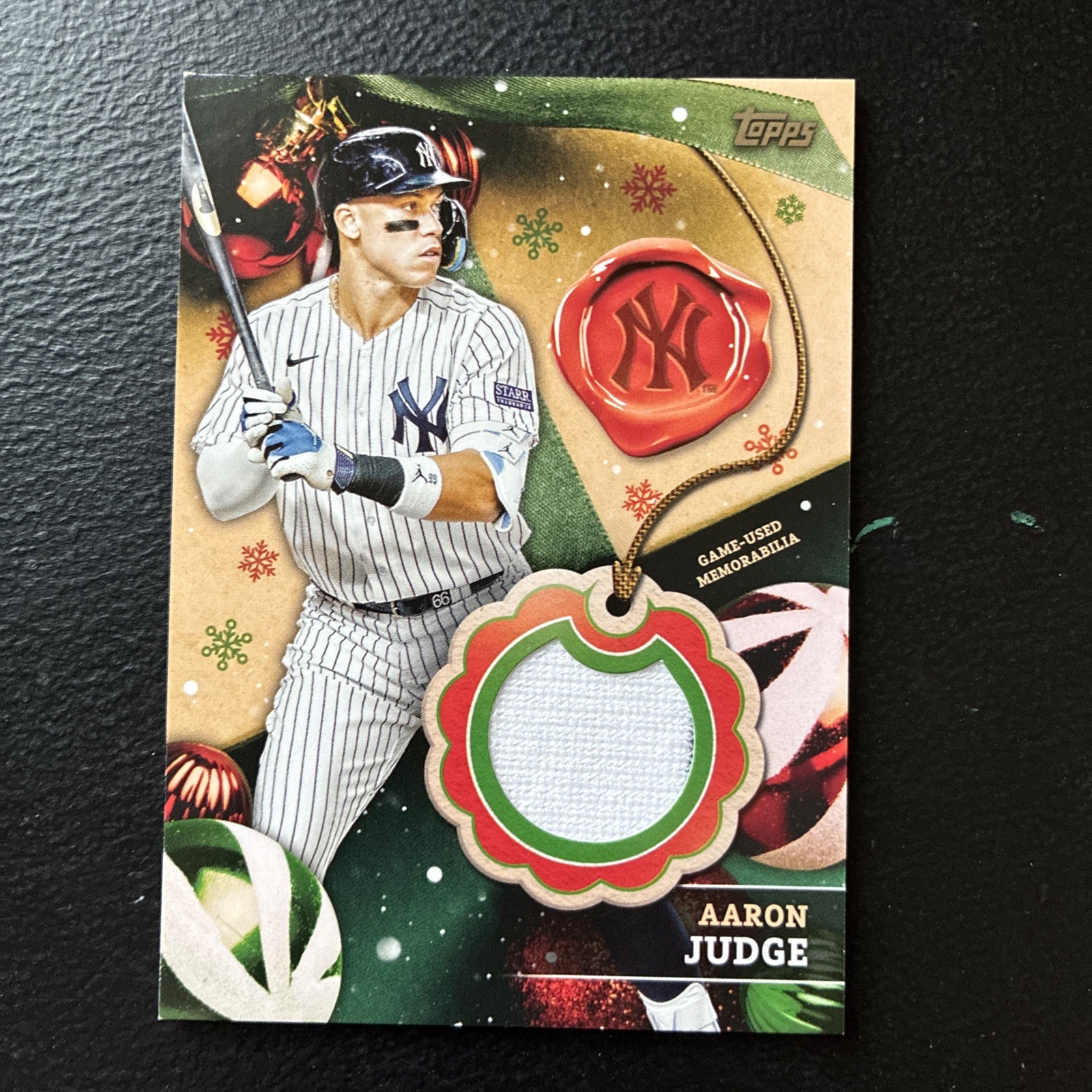 2024 Topps Holiday - Relics Aaron Judge #RC-AJ (MEM) Yankees