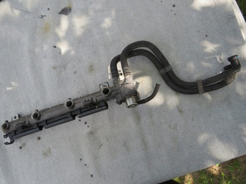 VW Golf 4 IV 1.4 16V Einspritzleiste Düsenstock 036133319B