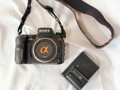 Sony Alpha 700 DSLR Kamera APS-C großer Sucher gebraucht aus Japan