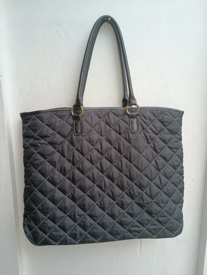 Antiguo Bolso de Hombro Acolchado de Bolsillo Azul Marino Y2K Grande De Gran Tamaño Clásico de Viaje Foto 2 de 4