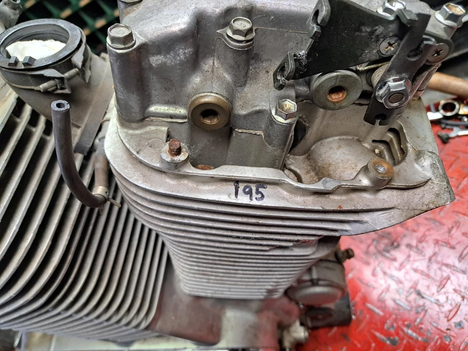 1995 Suzuki VS1400 motor intruso boa compressão baixa quilometragem completo - Imagem 4 de 4