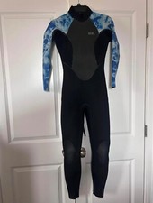 Womens XCEL 4/3 wetsuit size 4