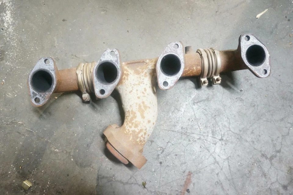 Cabezal colector escape lado conductor izquierdo mercedes w107 r107 81-85 380sl 380slc Foto 4 de 4