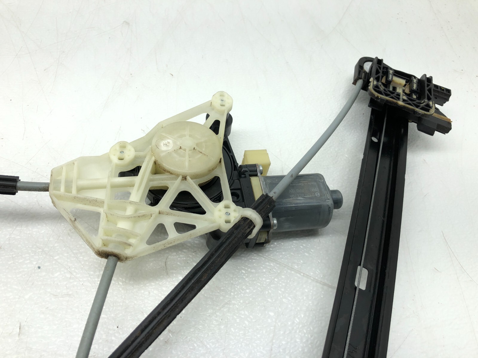 2017-2023 AUDI Q7 SQ7 LEFT DRIVER REAR DOOR WINDOW REGULATOR W/ MOTOR OEM.