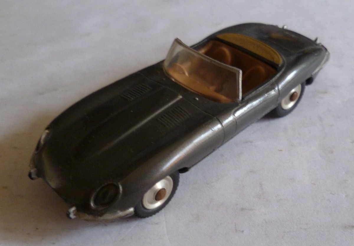 Corgi Toys Jaguar E-Type #307 | eBay