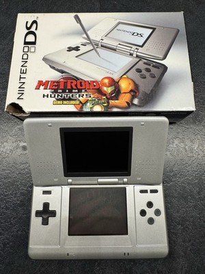 Launch Edition Nintendo DS Konsole, OVP, Handbücher, NTSC, Ladekabel in GC