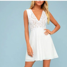 LULUS Dress Florentia White Crochet Lace Skater Nude Sleeveless Bodice US S NEW