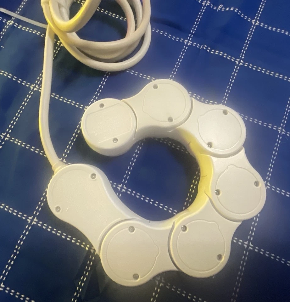 Flex Your Power Quirky Pivot Power Tira de alimentación Protección contra sobretensiones Ajustable 4 pies Rojo Blanco Foto 2 de 4