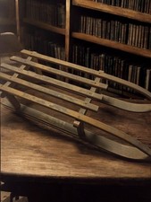 Luge ancienne en bois vintage à récupérer sur place, marque Ancienne, objet rétr