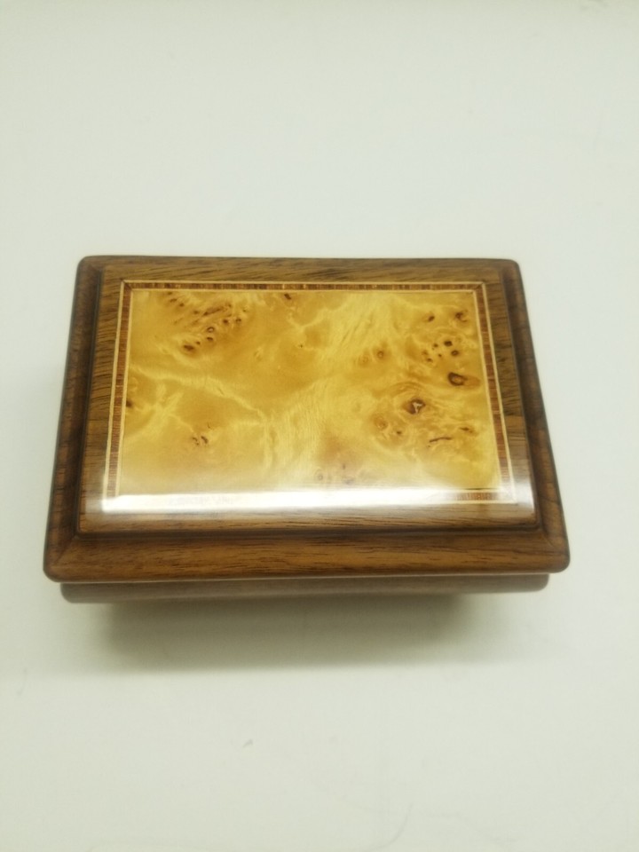 Vintage Italian Handcrafted Inlayed Reuge Music Jewelry Box! Works!
