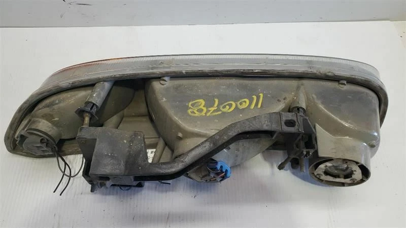 1995-1997, Saturn SL1, faro derecho pasajero, número de pieza: 21112455 Foto 3 de 4