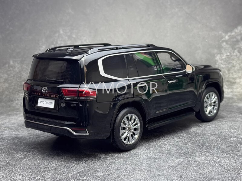 LCD 1:18 Toyota Land Cruiser LC300 ZX Alloy Diecast Model
