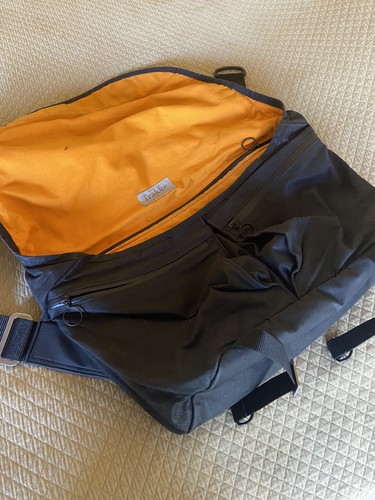 Trakke Wee Lug Messenger Bag | eBay