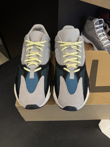 adidas Yeezy Boost 700 Wave Runner Size 11, PREOWNED - Picture 2 of 5