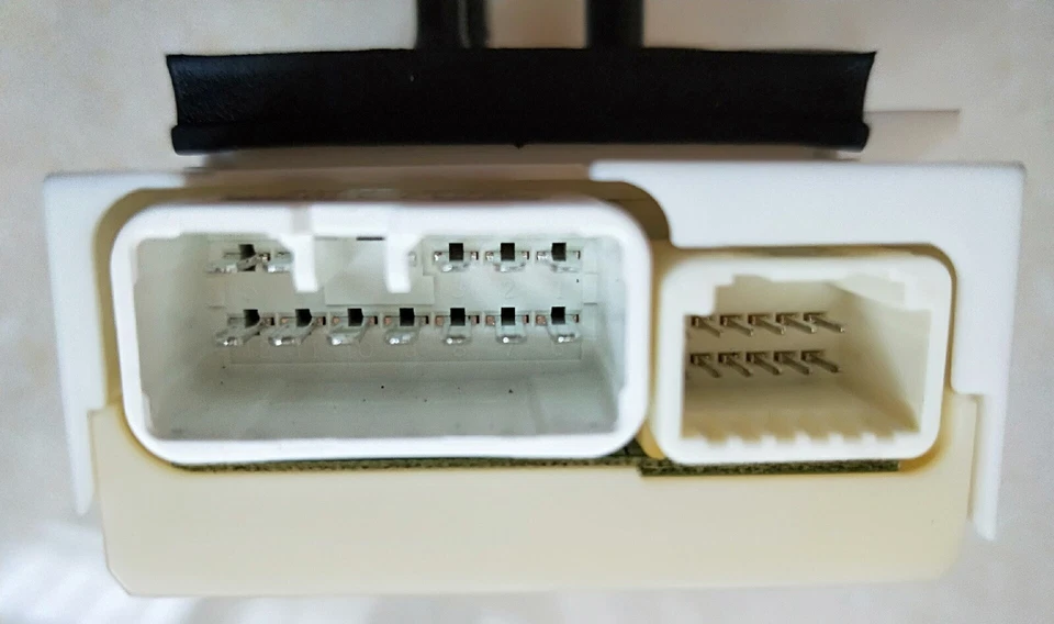 Interruptor de asiento eléctrico del lado del conductor Toyota 84070-0E051/84070-0E050 para Highlander RAV4 Foto 4 de 4