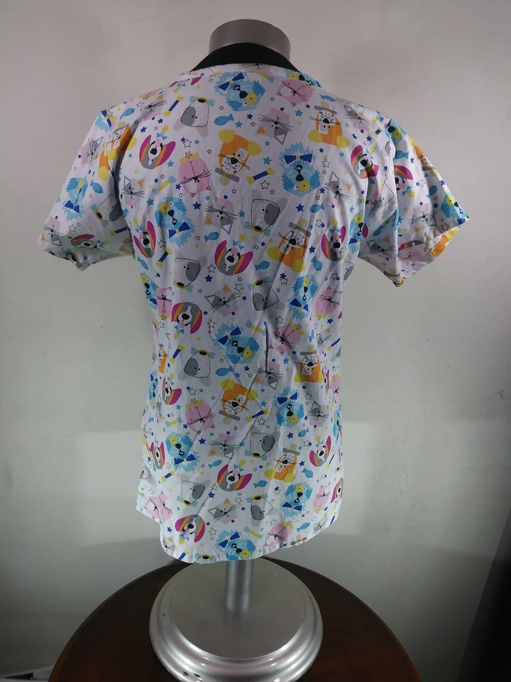 Bonita Scrub Woman's XS cotton blend Dos And Cats Pattern Medical. Chest 17in  - Image 4 of 4