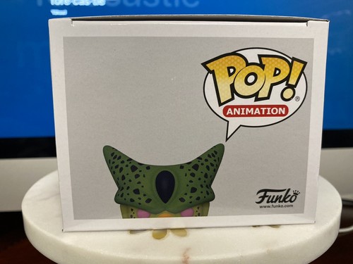 Funko Pop! Animación: Dragon Ball Z #947- Cell (Primera Forma) GITD Walmart Ex - Imagen 6 de 9