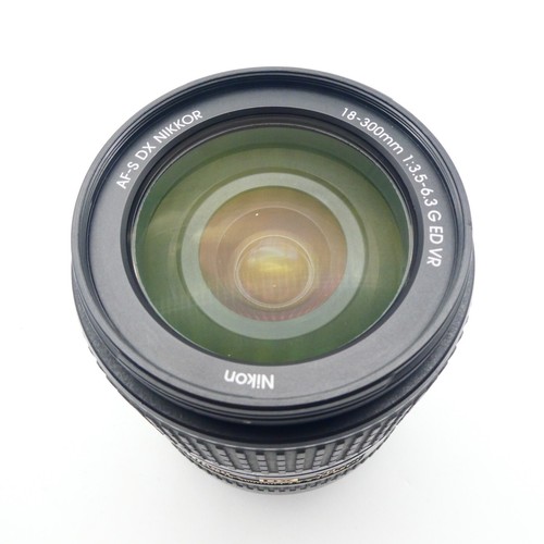 EXC- Nikon AF-S 18-300mm F/3.5-6.3G ED DX VR Zoom F-Mount Lens #4 - Picture 3 of 8